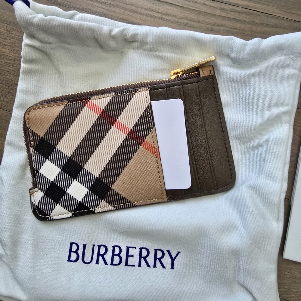Burberry Essentials Somerset Card Holder Sand NWT